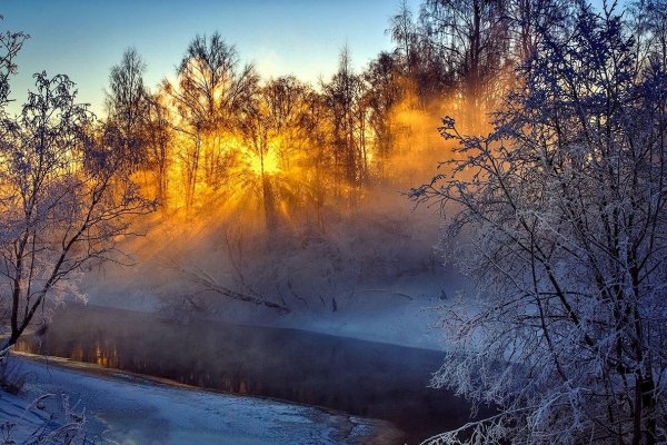 Морозное солнечное утро