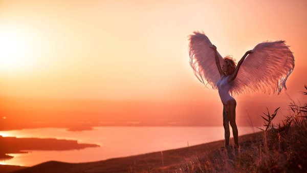 Анна Иванчина художница ангелы