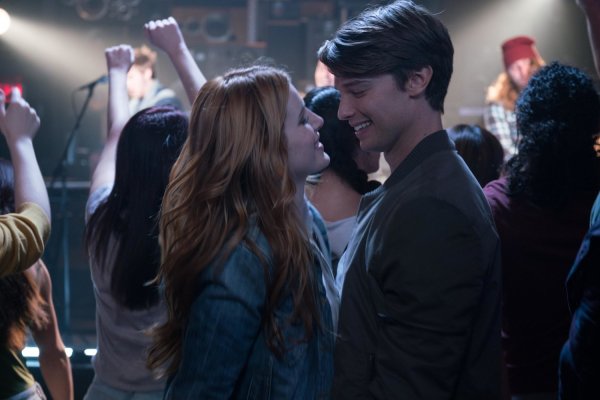 Белла Торн Полуночное солнце