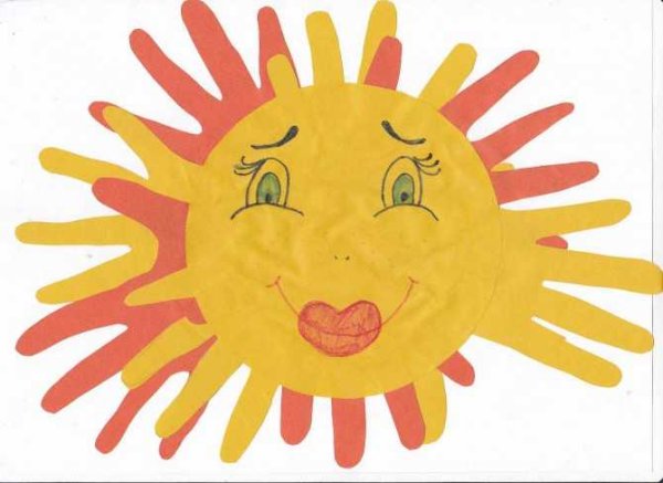 Рисование ладошками солнце