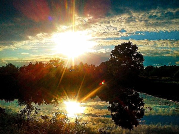 Очень красивое солнце