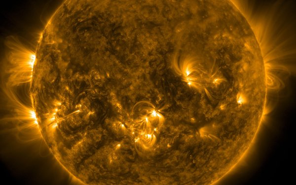 Вид солнца через телескоп