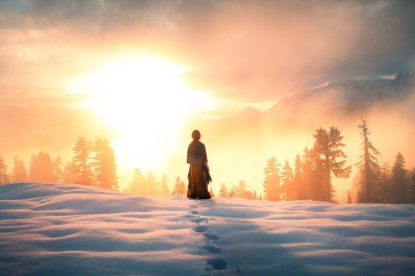 Девушка с вытянутыми руками