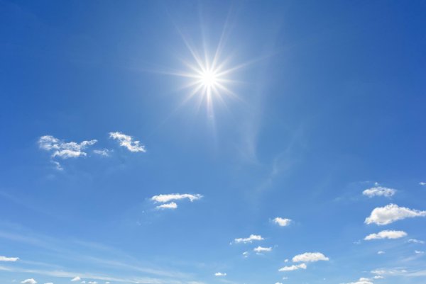 Солнышко с облаками для детей