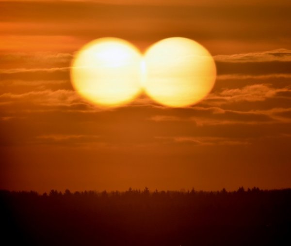Закат двух солнц