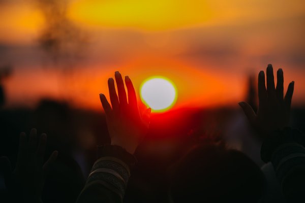 Встреча солнца в Якутии