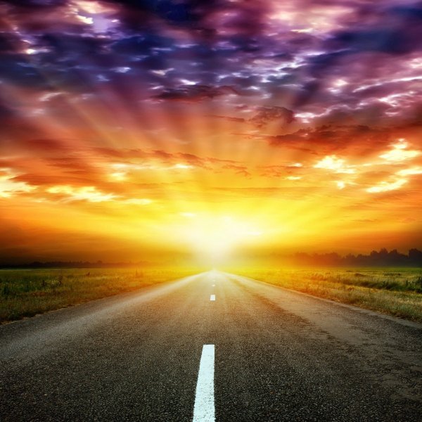 Солнце на дороге