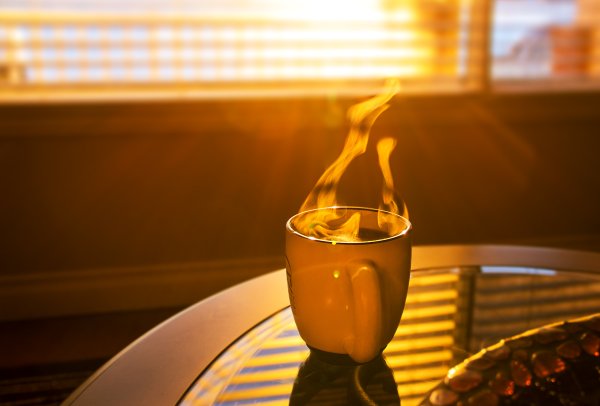 Утро солнце чашка чая