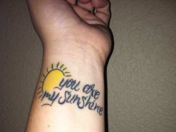Тату надпись my son is my Sun