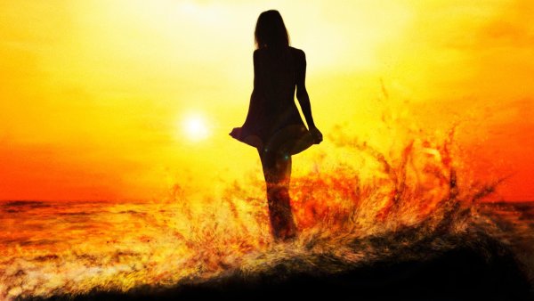 Девушка на закате
