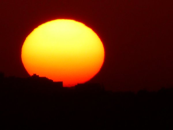 Закат над городом