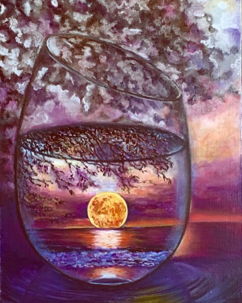 Фужеры на фоне моря