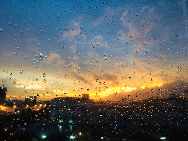 Дождь стекло солнце