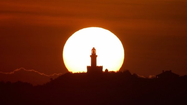 Солнце Востока