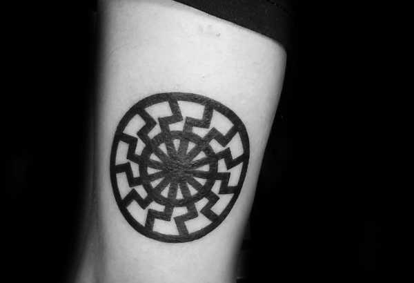 Черное солнце славян тату