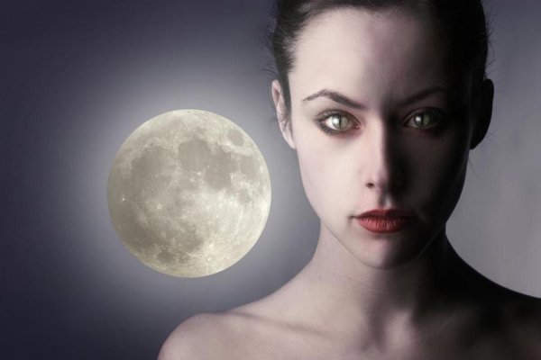 Эдвард и Белла Ренесми