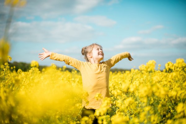 Рыжие девушки на природе