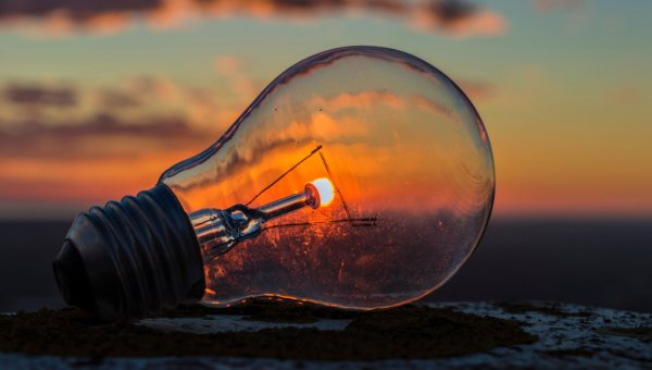 Лампа свеча