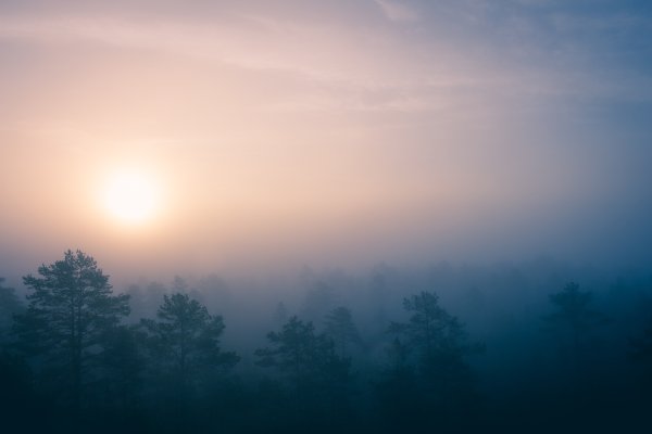 Пейзаж восходящего солнца
