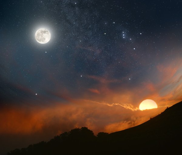 Луна и солнце одновременно