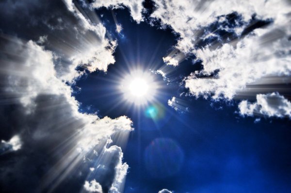 Красивая природа с радугой