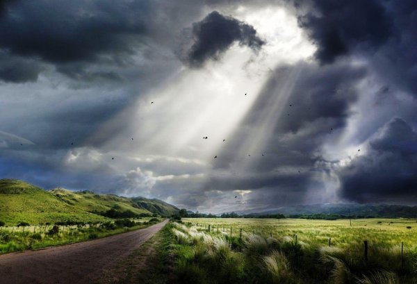 Солнце из-за облаков