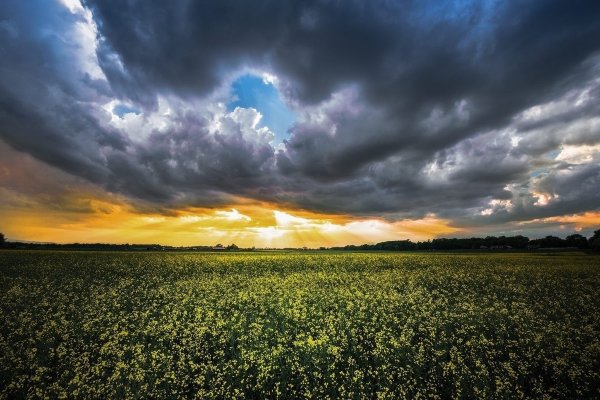 Гроза и солнце