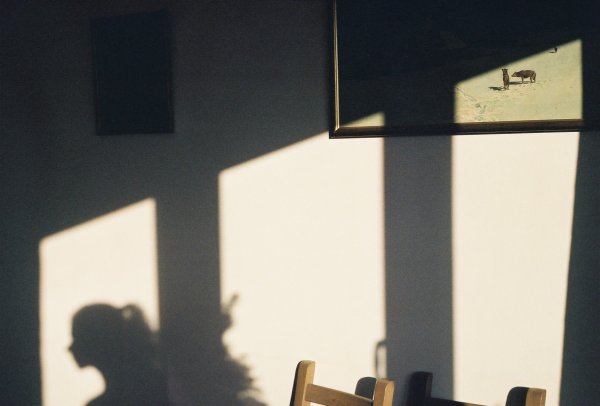 Тень от окна