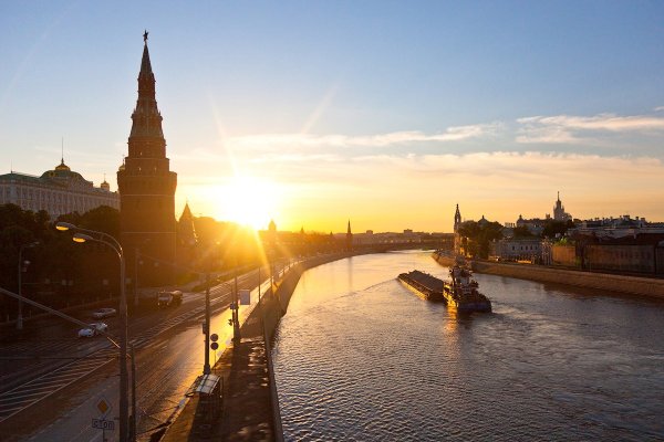 Рассвет на Москве реке
