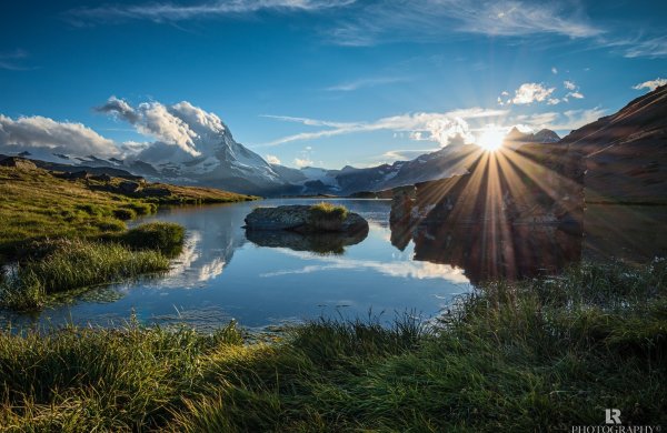 Горы озеро рассвет