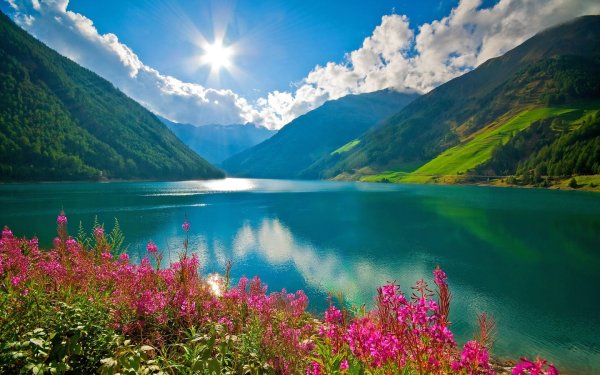 Красивые виды озер в горах