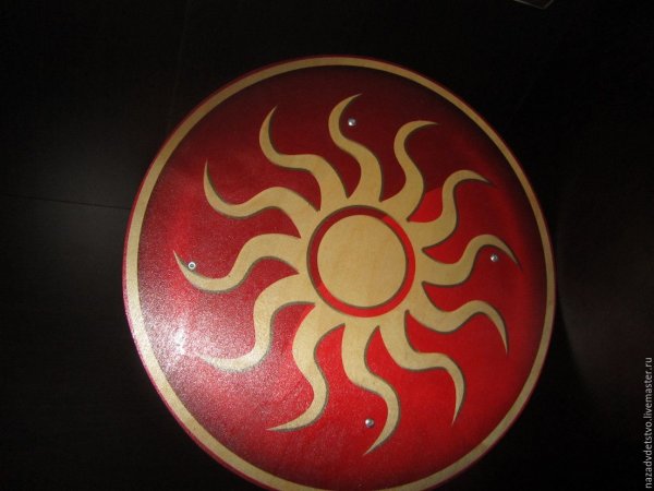 Круглый щит русского богатыря