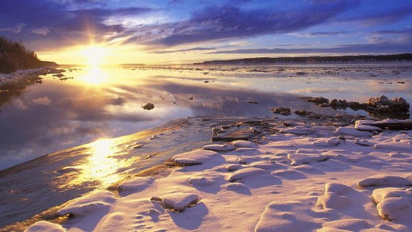 Снег и солнце