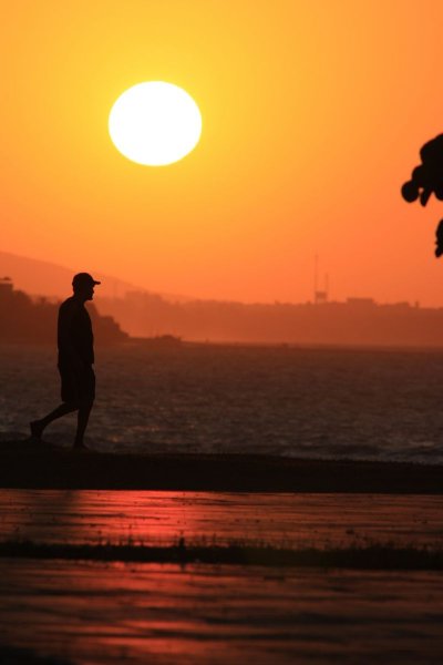 Человек на закате