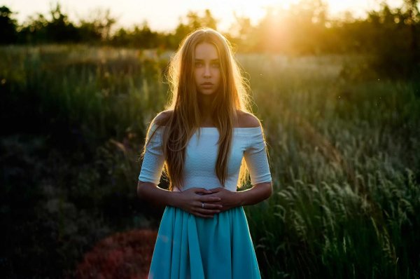 Ровная девушка