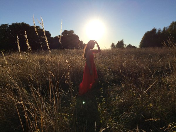 Человек против солнца