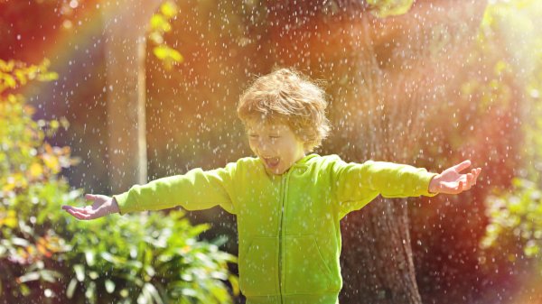 Анимации Радуга летом