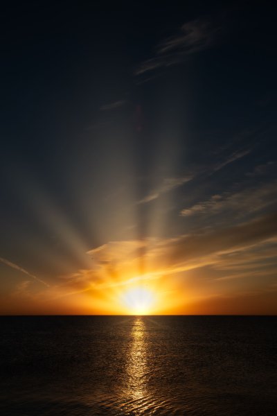 Обои на телефон солнце