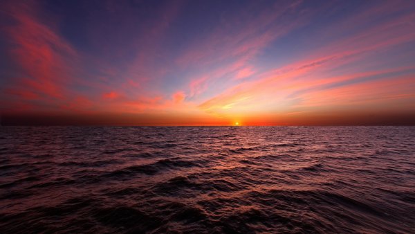 Вечерний закат на море