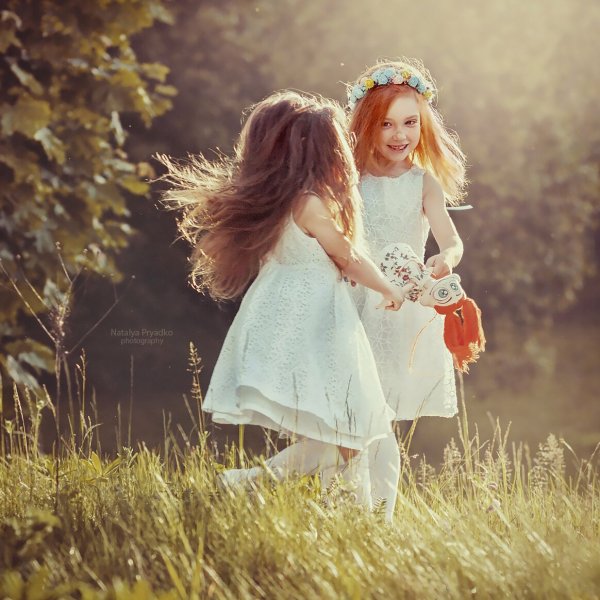 Девушка солнце арт