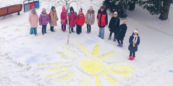 Облачно солнце снег