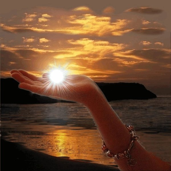 Солнце в ладошках