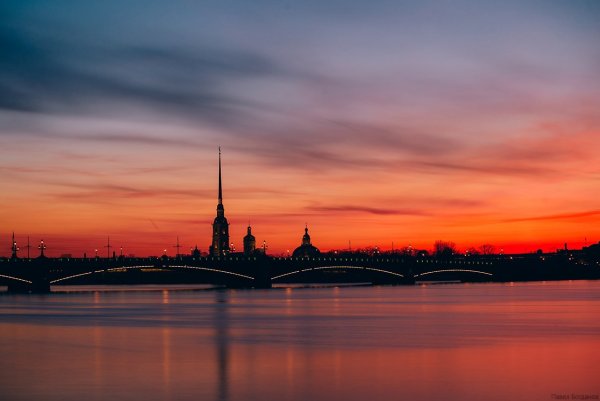 Нева Адмиралтейская набережная пасмурный