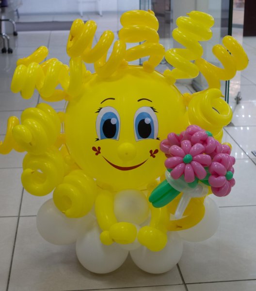 Солнышко из шариков