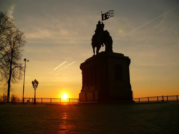 Монумент Родина мать зовёт на Мамаевом Кургане