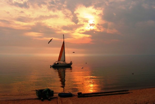 Рассвет на море