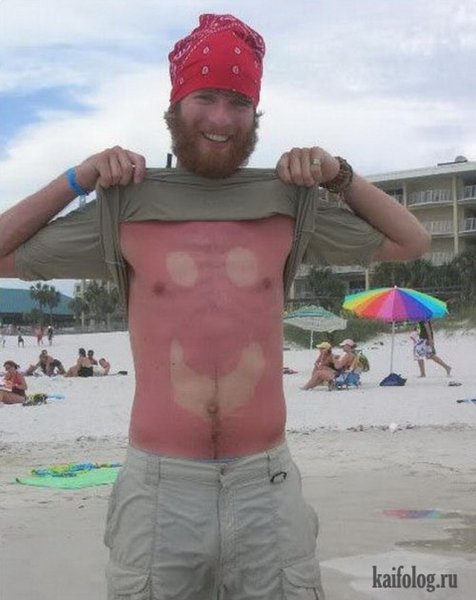 Смешная зажаренная курица