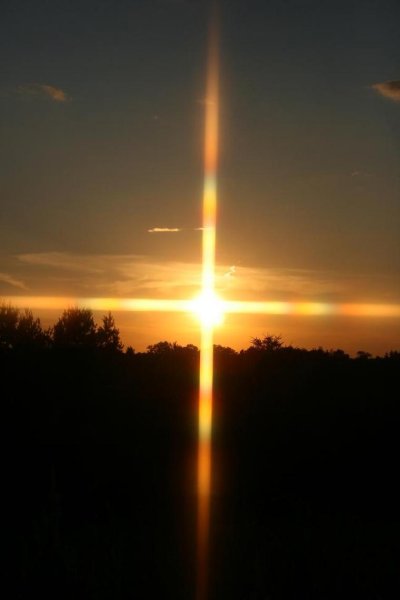 Крест в небе