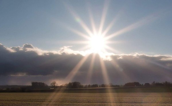 Солнце рассвет