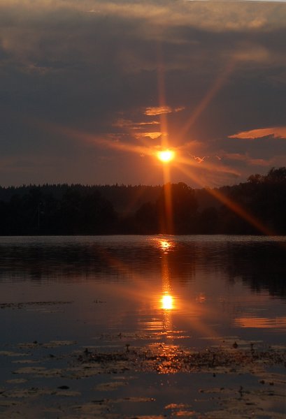 Отражение заката в воде